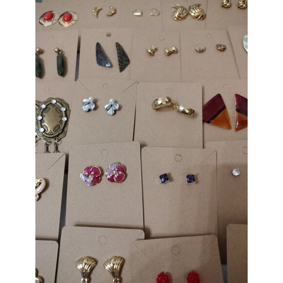 Bulk Lot Of 56 Vintage Earrings Mix Of Avon & Others - Picture 11 of 15